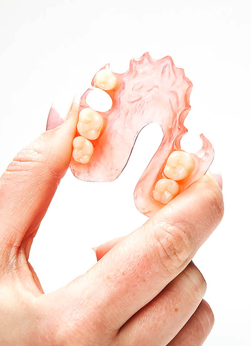 Cosmetic Dentures